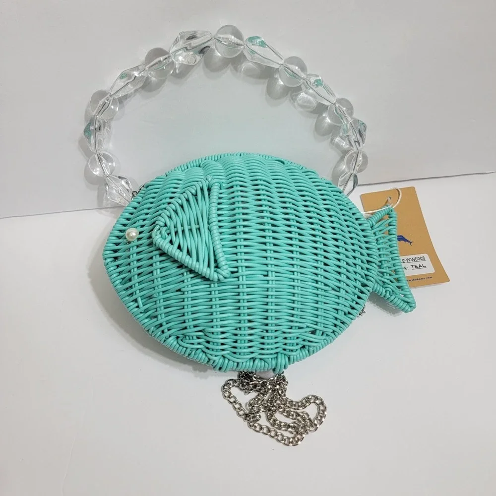 Tommy Bahama Wicker Teal Fish Convertible Crossbody Chain Strap Coastal Sealife - Picture 2 of 9